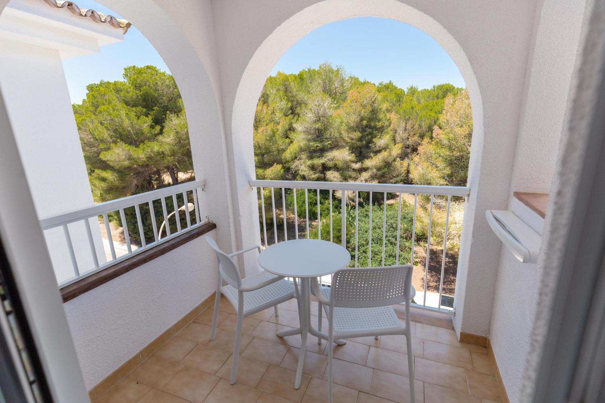 Отель Bq Cala Ratjada (Adults Only) Экстерьер фото